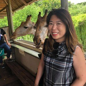 Meet your Posher, Joy